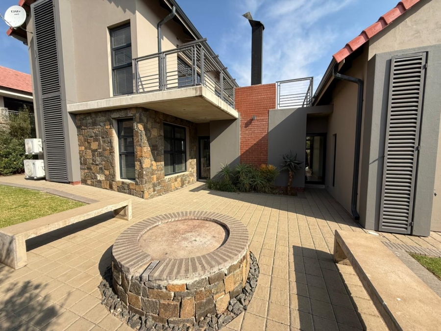To Let 4 Bedroom Property for Rent in Wild Olive Estate Free State